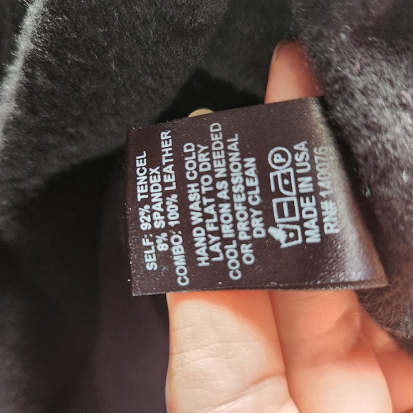 Generation Love Sweater - Picture 6 of 8